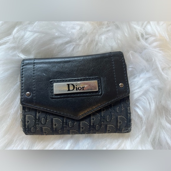 SOLD Dior Trotter card/keyholder (1 ring missing) - Picture 1 of 13
